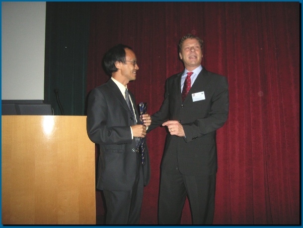 602x451 pixels (81K)